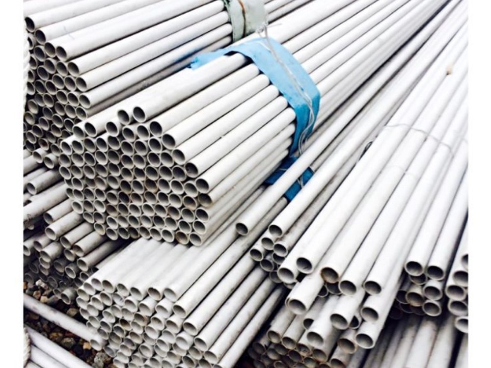 304 STAINLESS STEEL PIPE.png