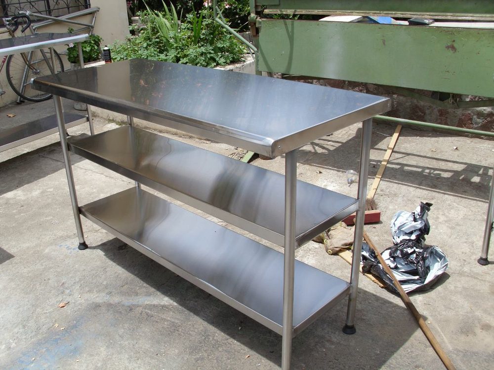 Mesa Hospitalaria con Doble Entrepaño